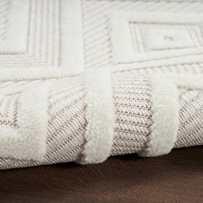 Nourison Versatile NRV01 Ivory/White