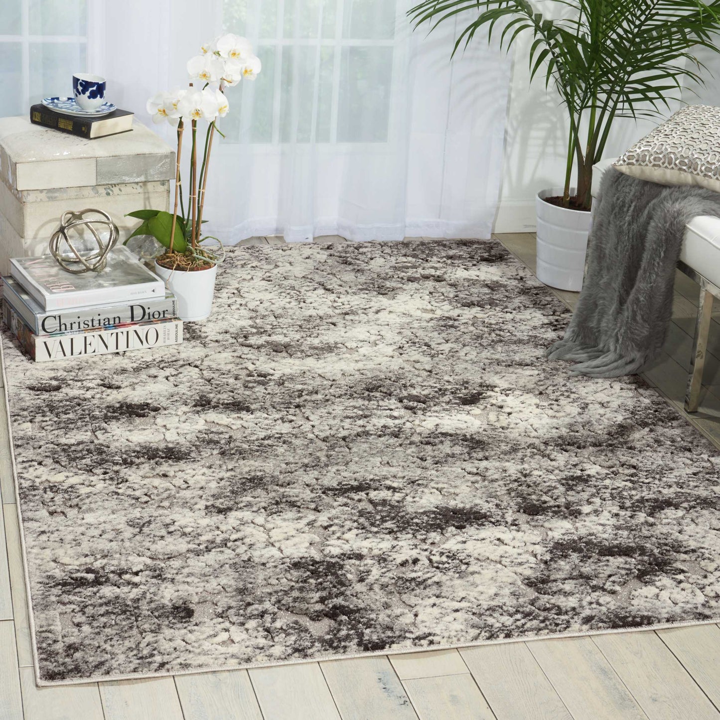 Michael Amini Gleam MA603 Ash