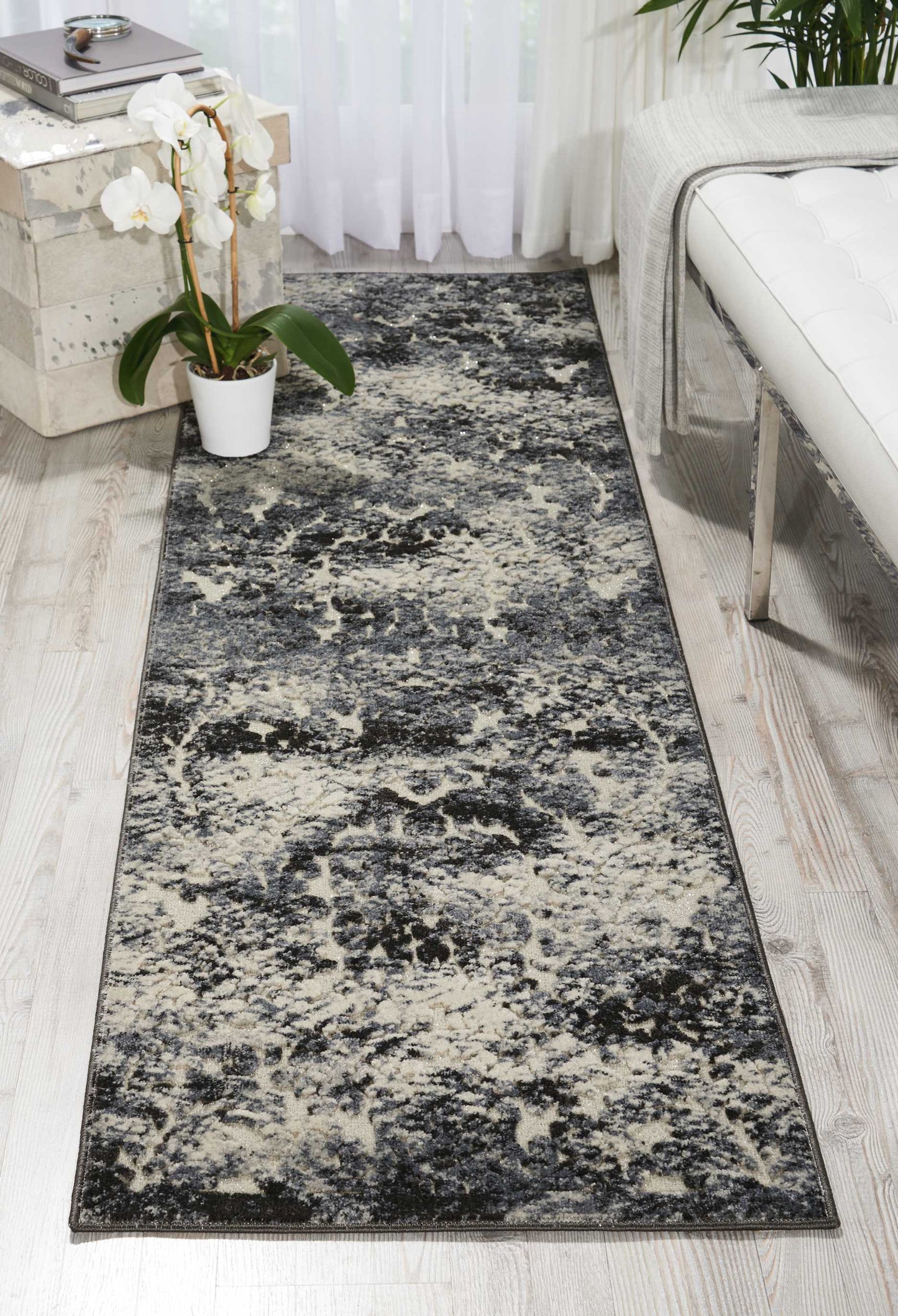 Michael Amini Gleam MA603 Ivory/Slate