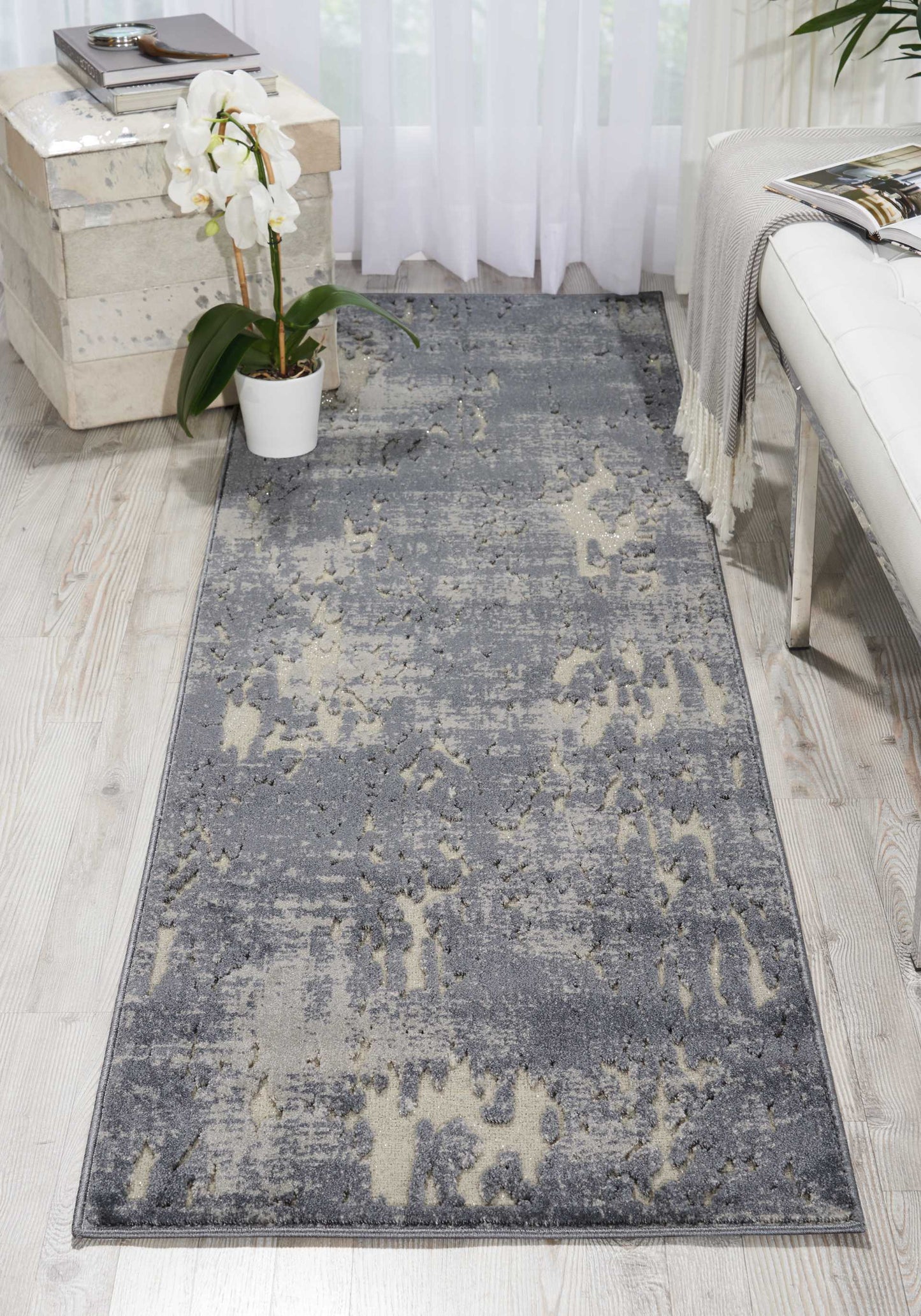 Michael Amini Gleam MA602 Slate